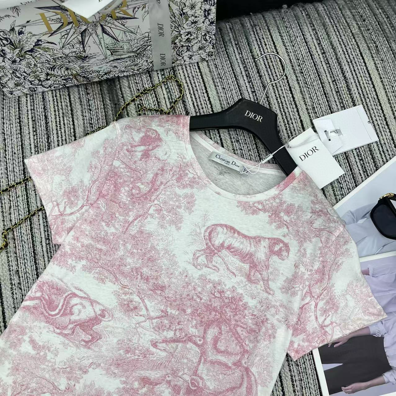 Dior T-shirt