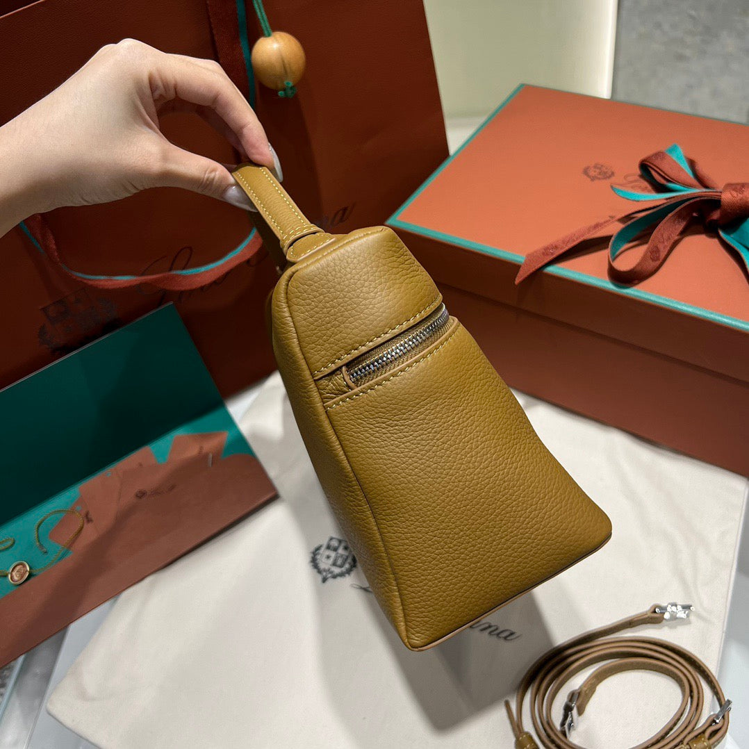 LP Extra Pocket L27 Handbag