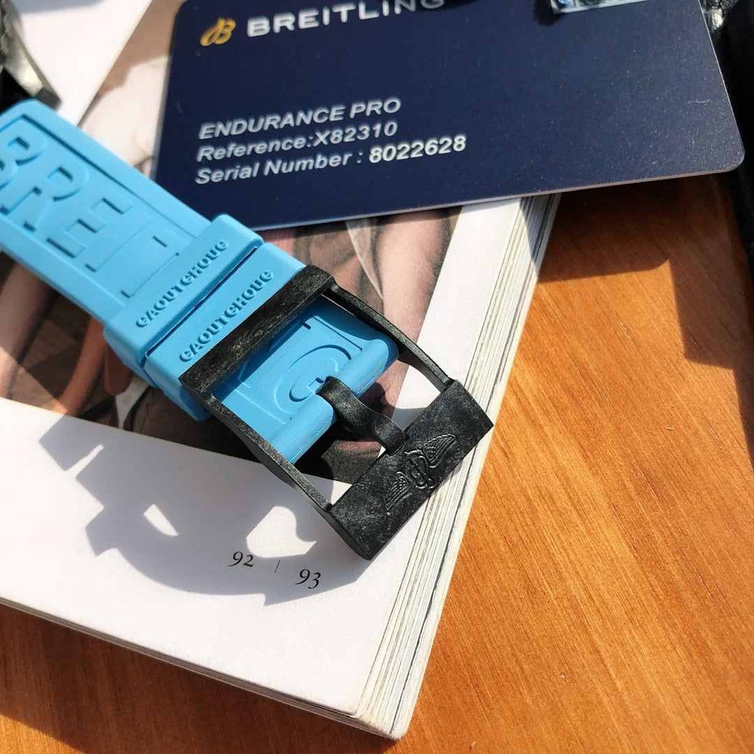 Breitling Endurance Pro X82310
44mm