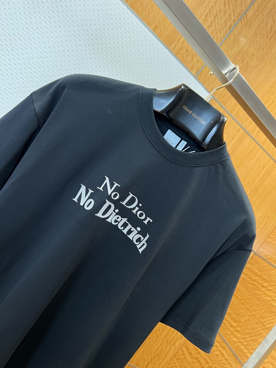 Dior T-shirt