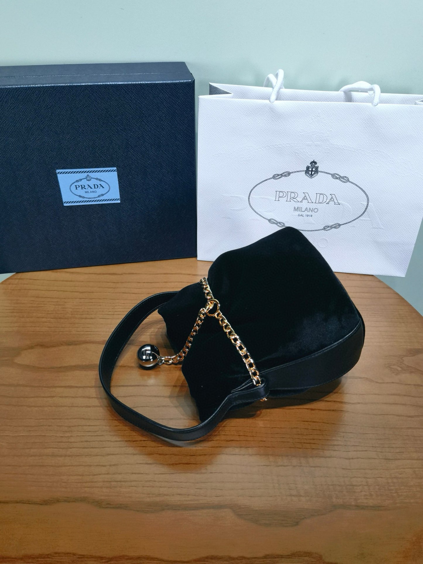 PD Petit Sac Noir Bag