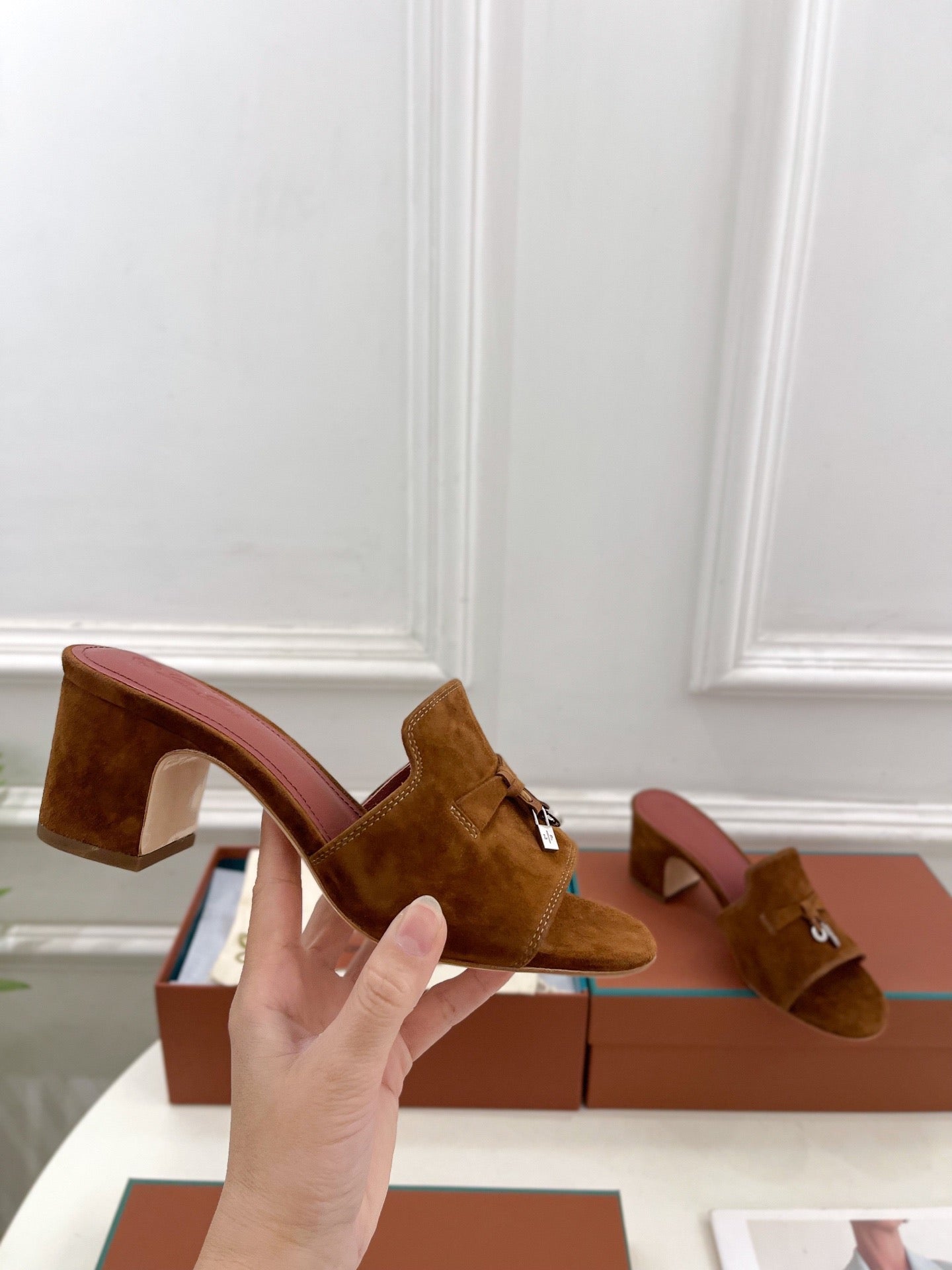LP Sandals