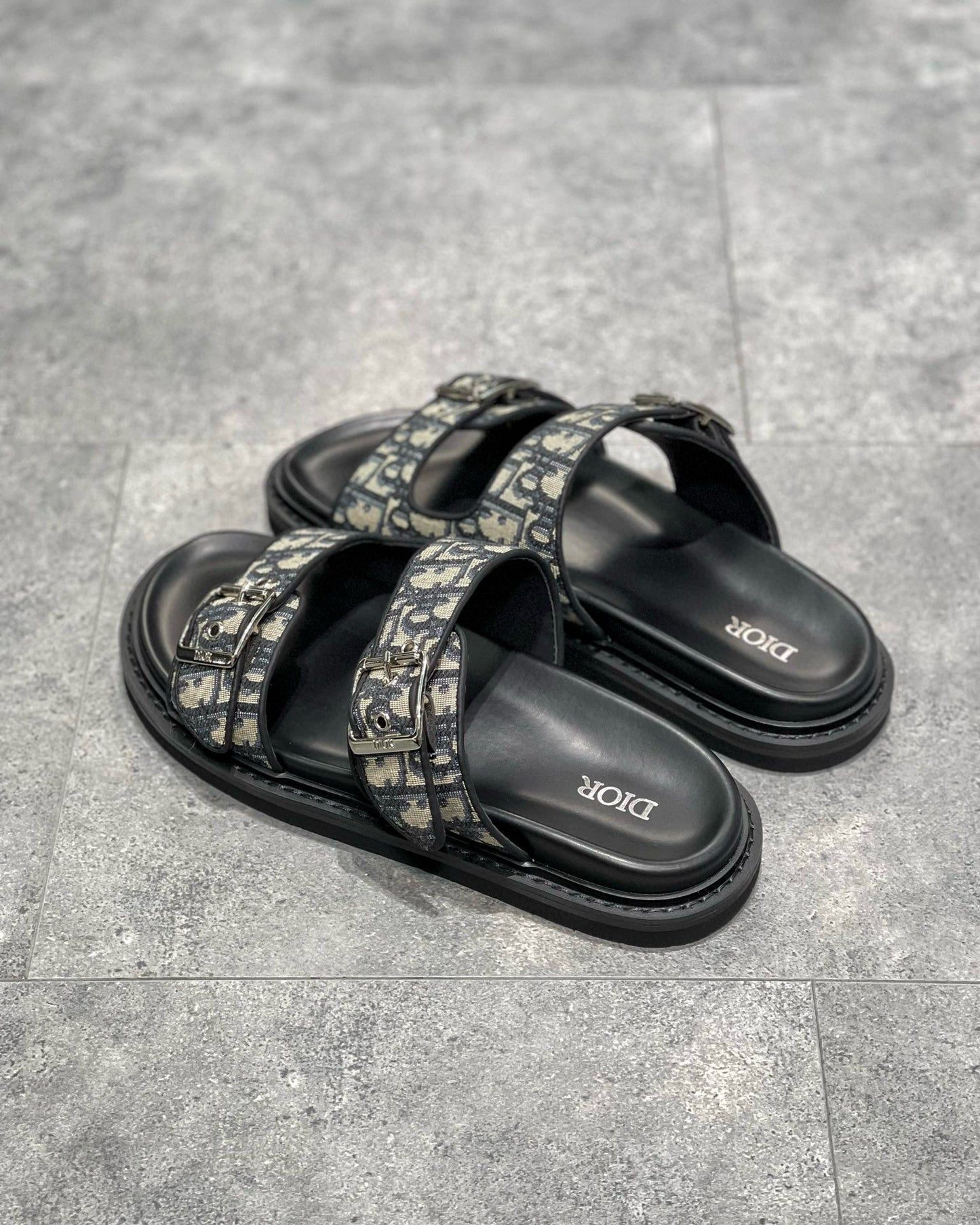 CD SANDALS