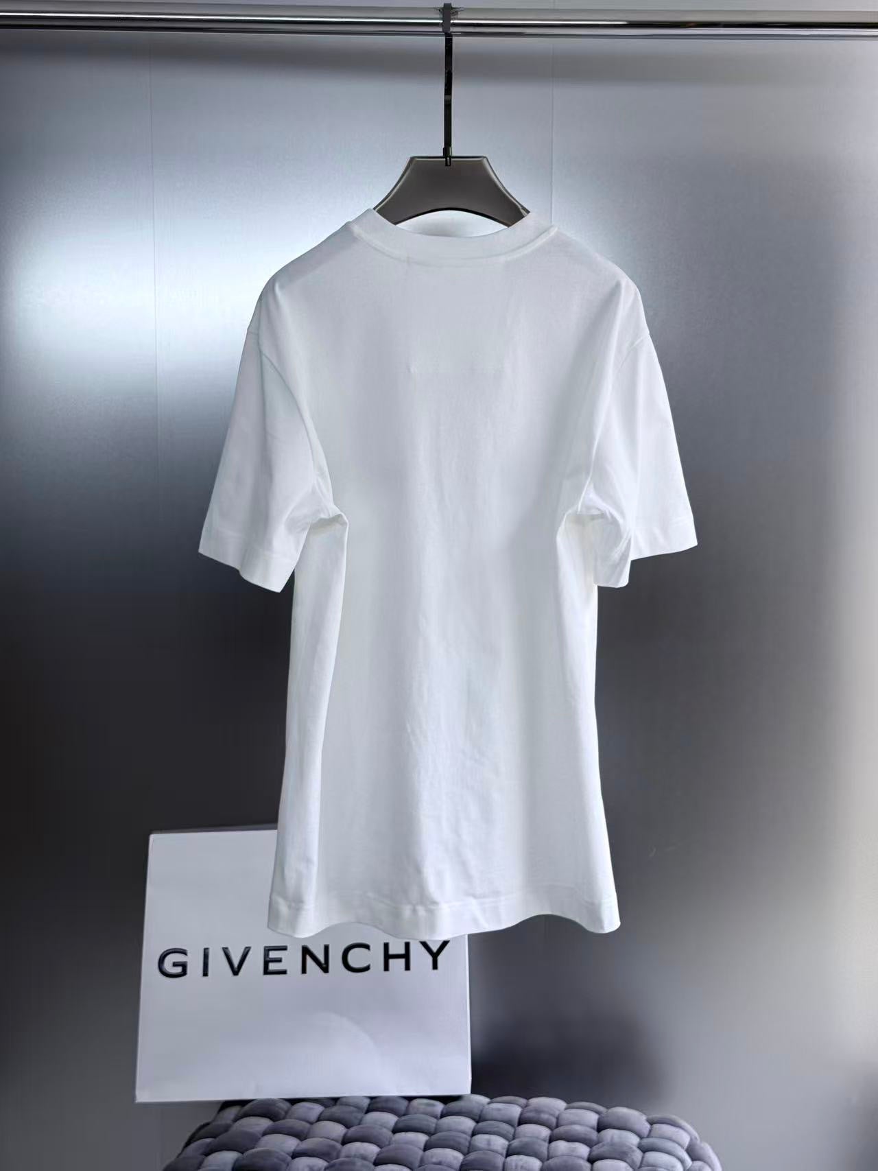 Givenchy T-Shirt
