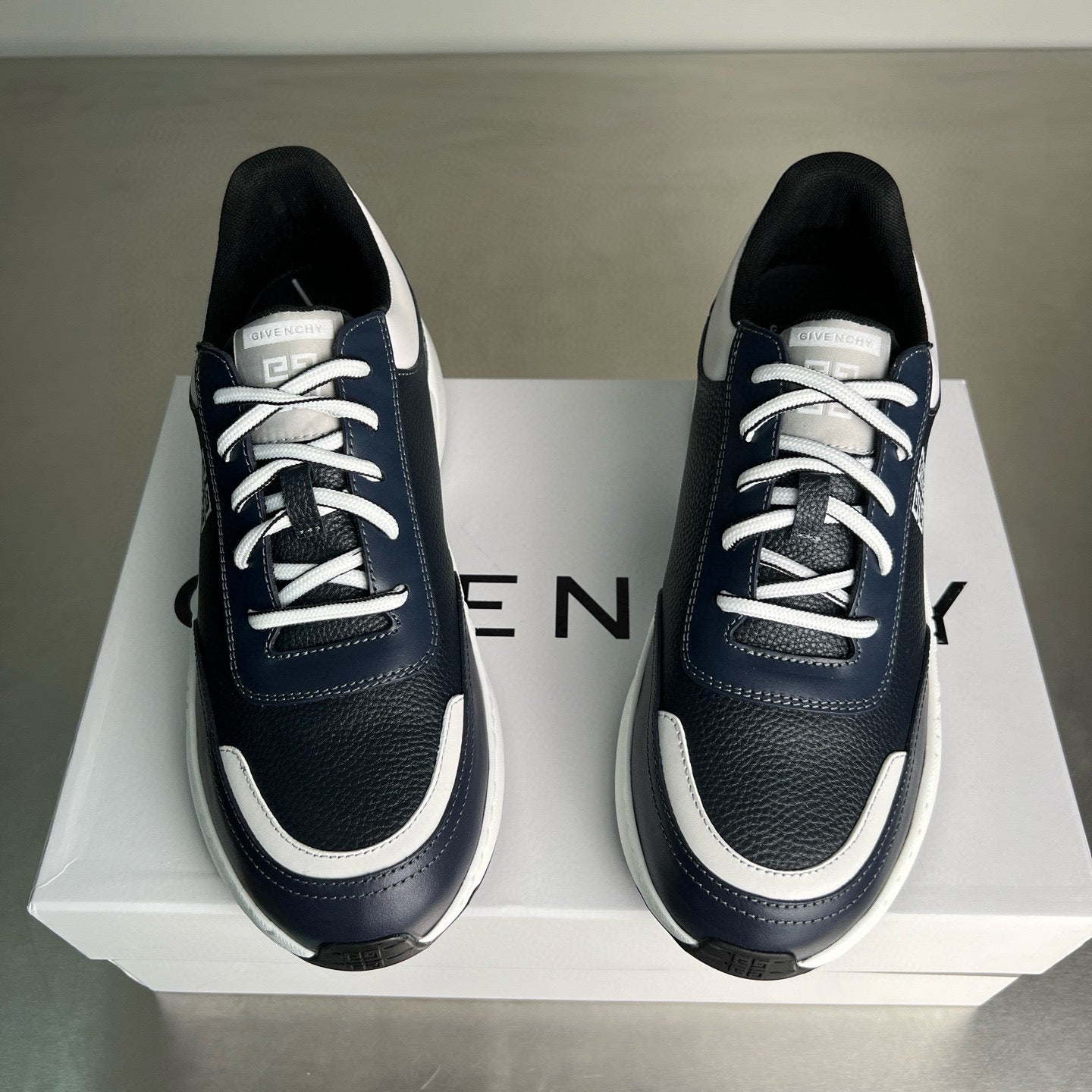 Givenchy Sneakers
