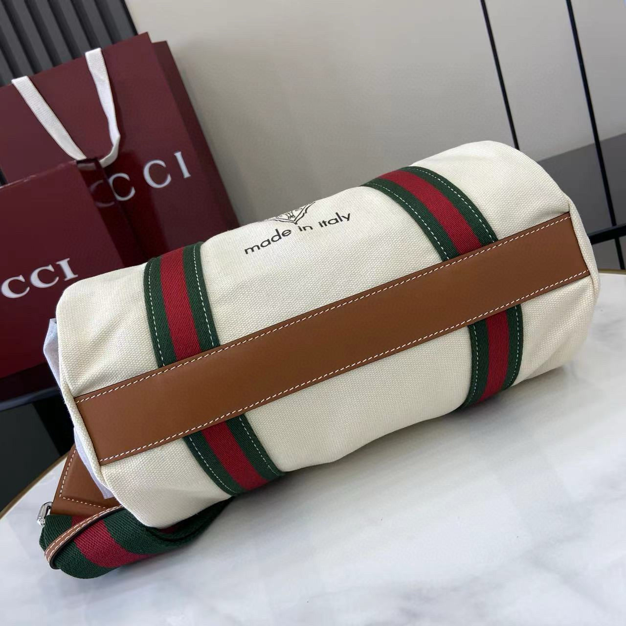 Gucci Duffle Bag 30x16x15CM