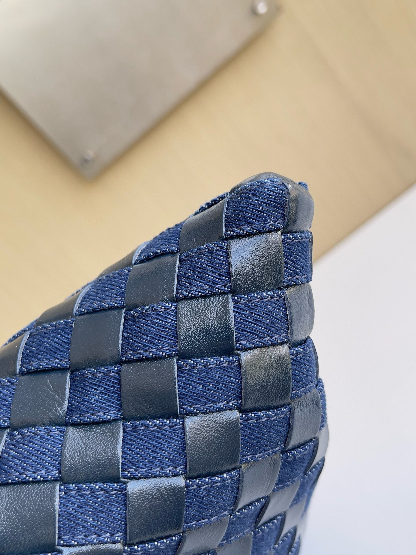 BV Hop Shoulder Bag 54x24x13cm