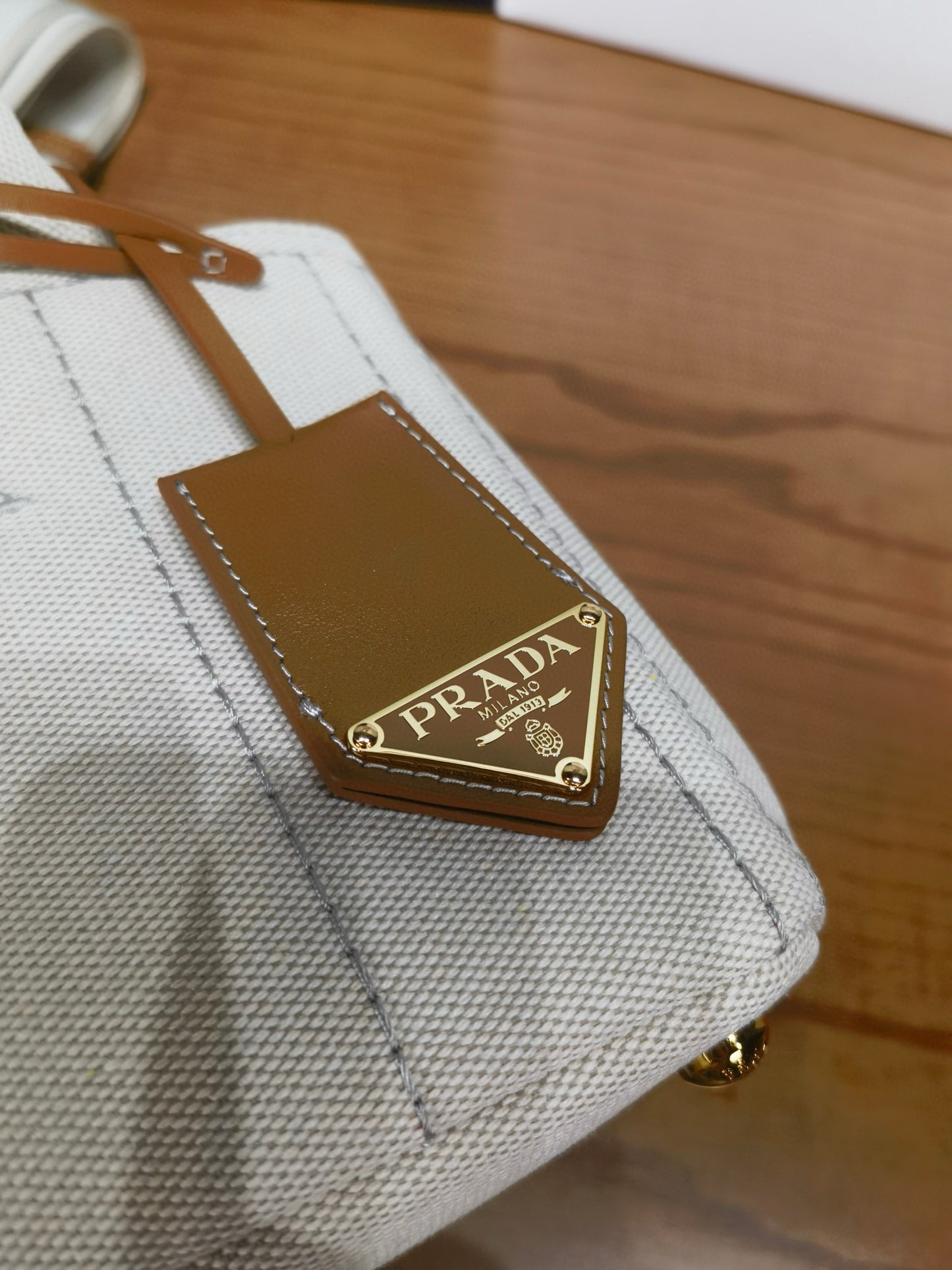 Prada Handle Bag 22x15x13cm