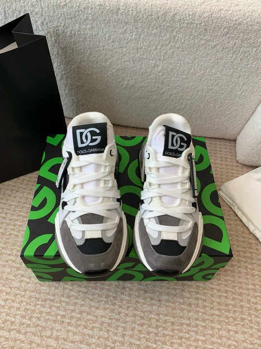DG Sneakers