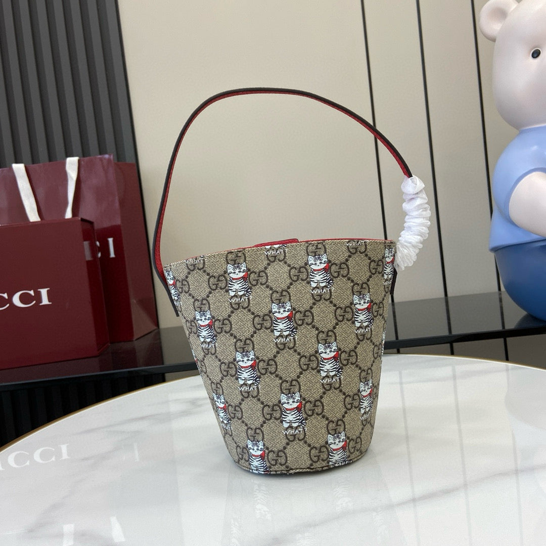 GC Bucket Bag