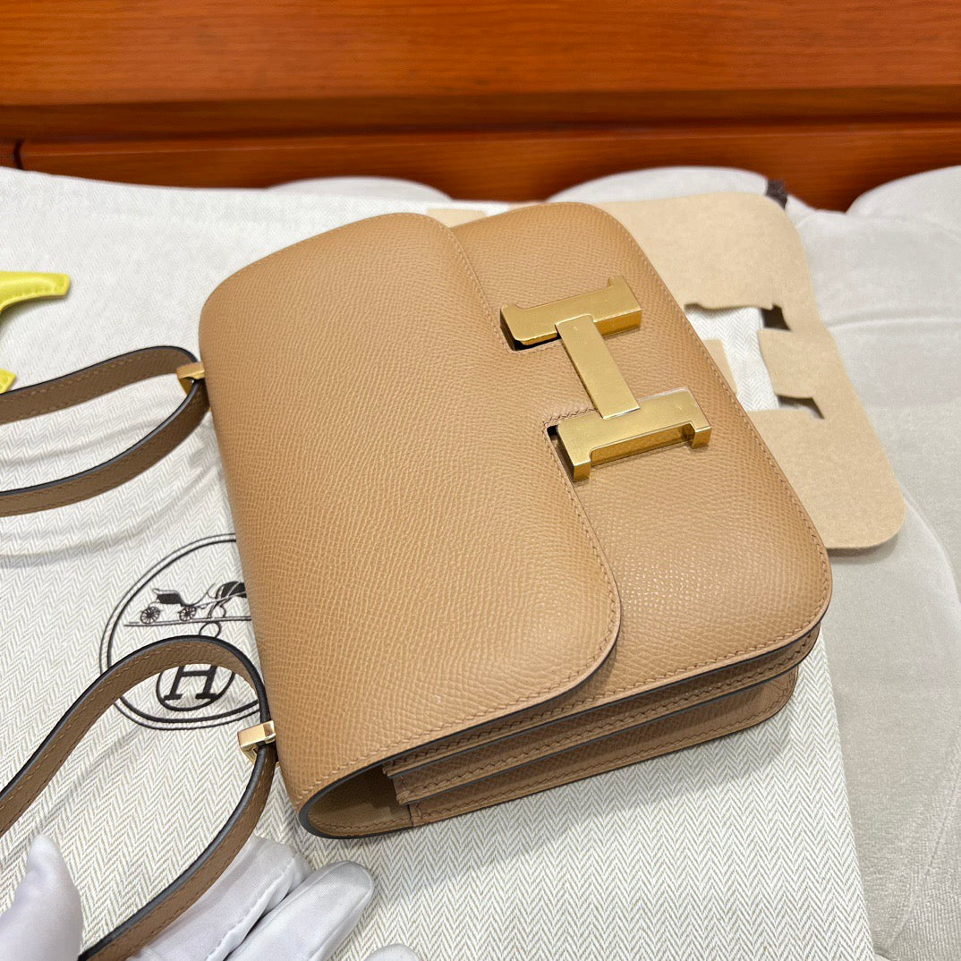 Hermes Constance 19
