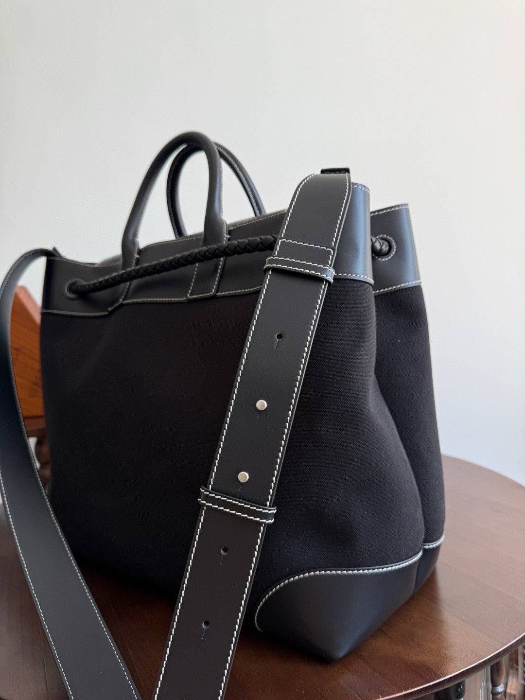 BV Andiamo Voyager Suede Tote Bag 43x39x20cm