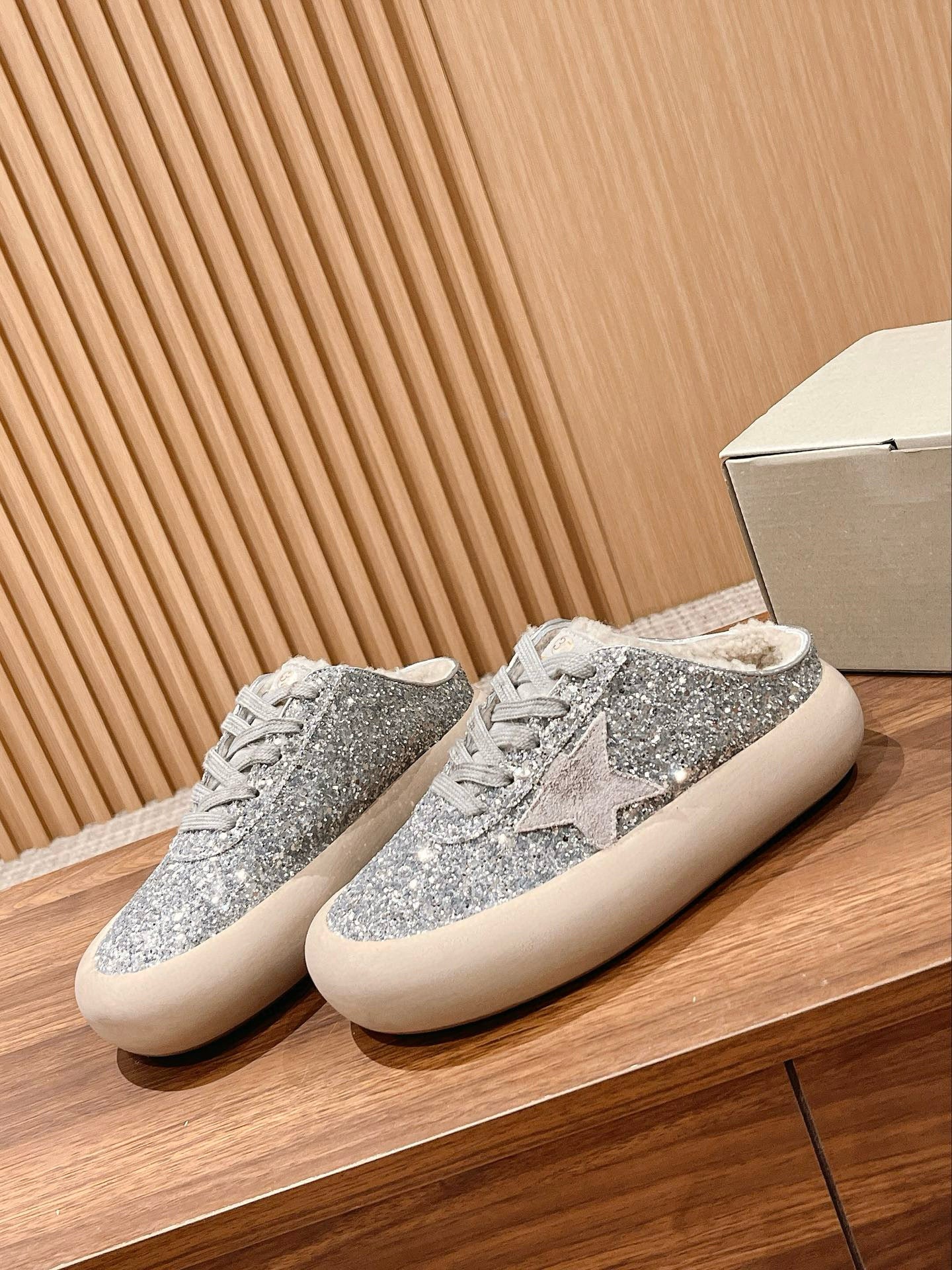 Golden Goose Sneaker