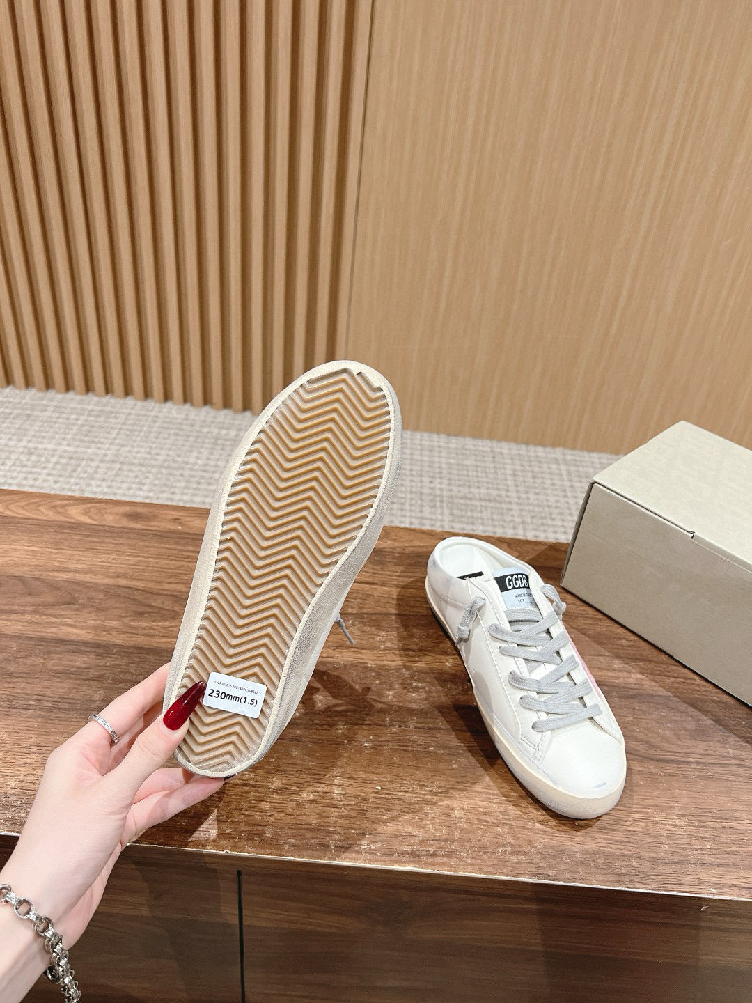 Golden Goose Sneaker