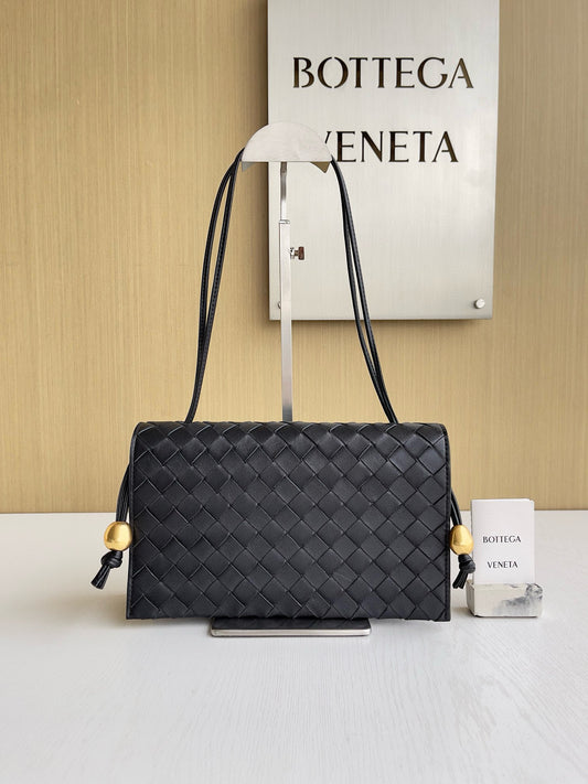 BV Small Cassette Shoulder Bag