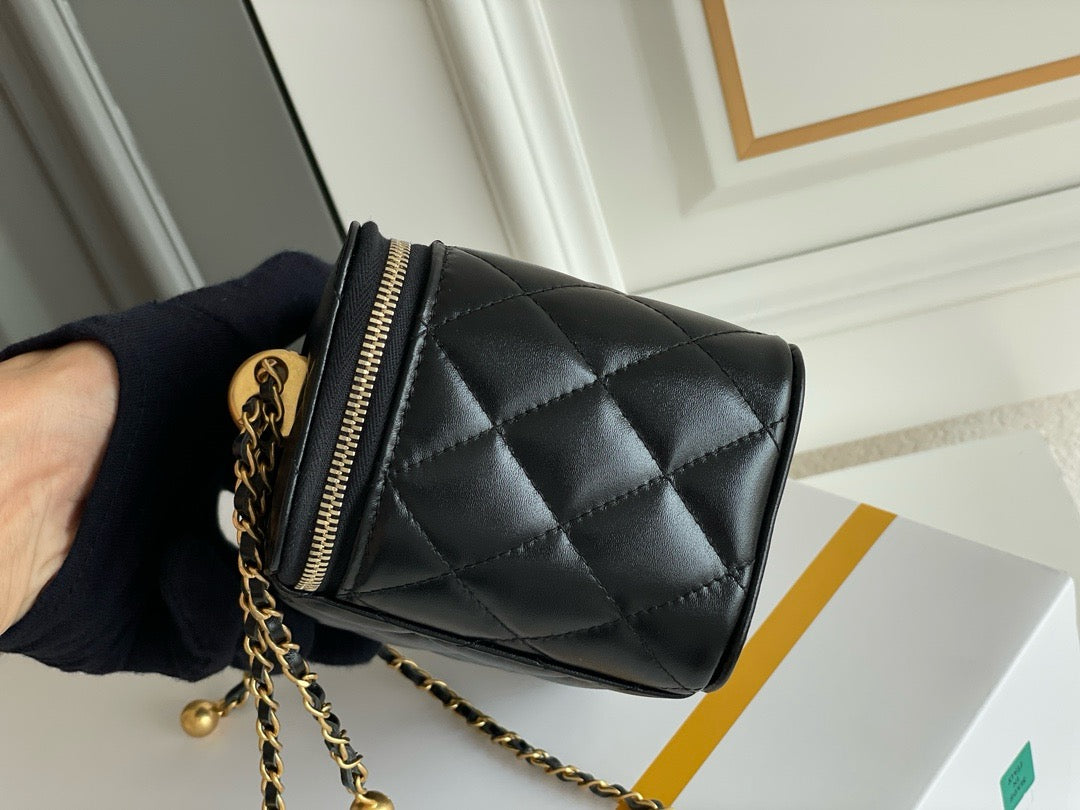 Bolso de tocador Chanel 24C