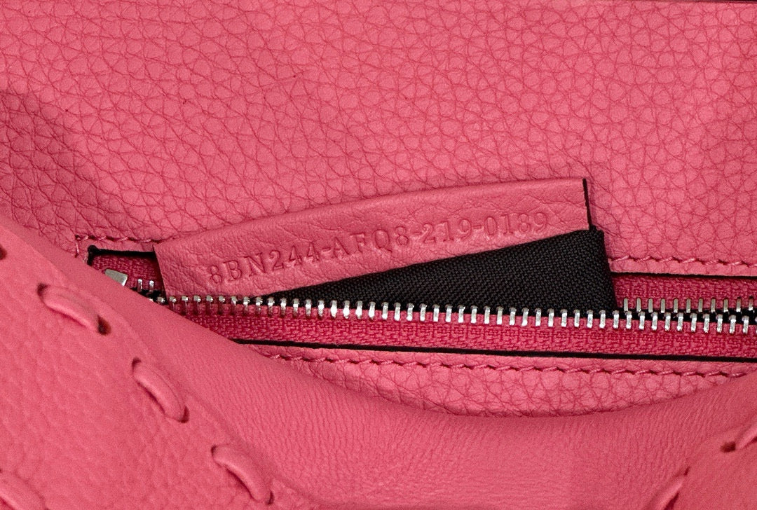 Fendi Peekaboo Bag (23.5x12x20 cm)
