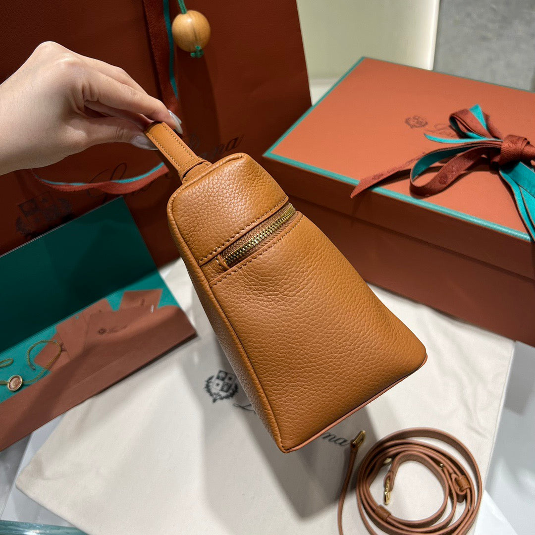 LP Extra Pocket L27 Handbag