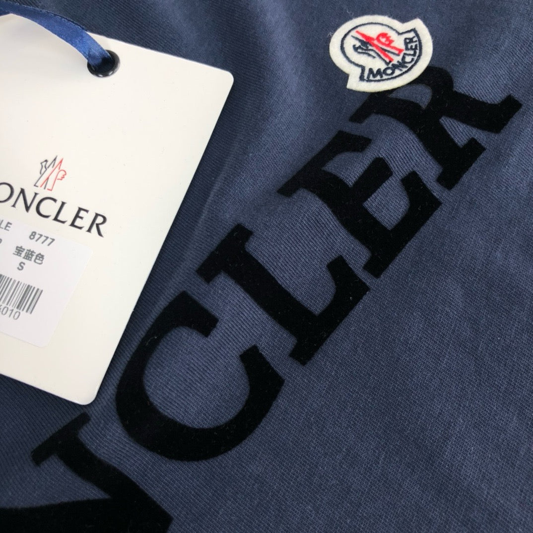 Moncler T-shirt