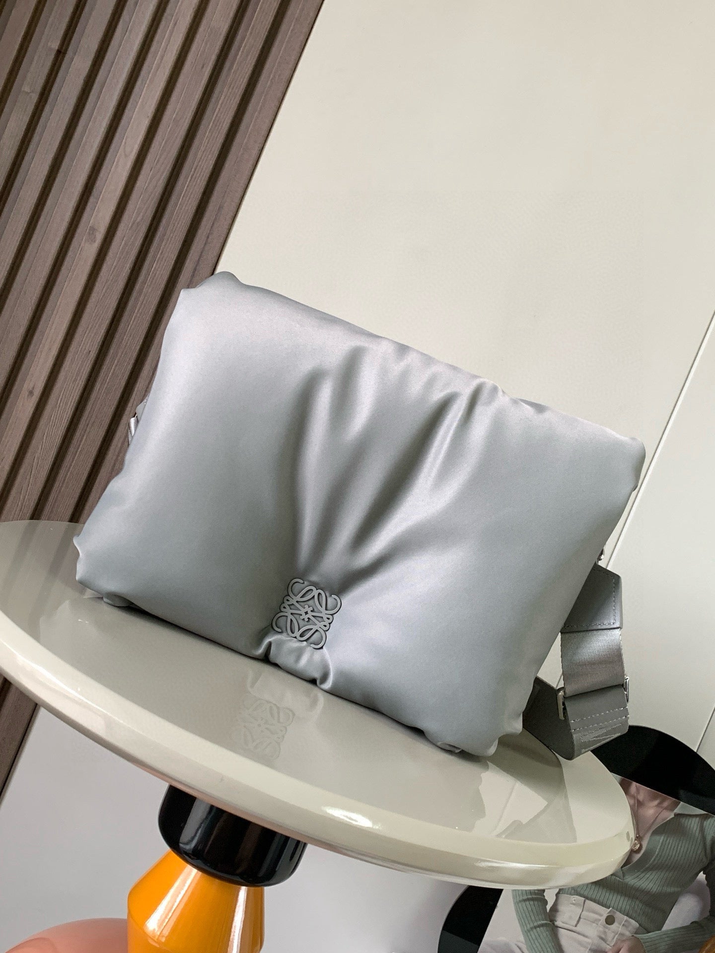 Loewe Messenger Bag 30x20.5x10CM