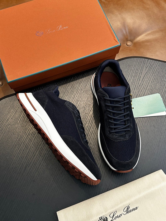 LP Sneakers