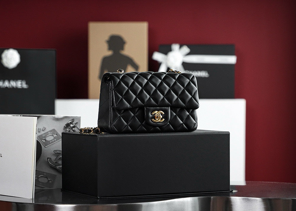 Chanel CF Mini Bag (12x20x6cm)