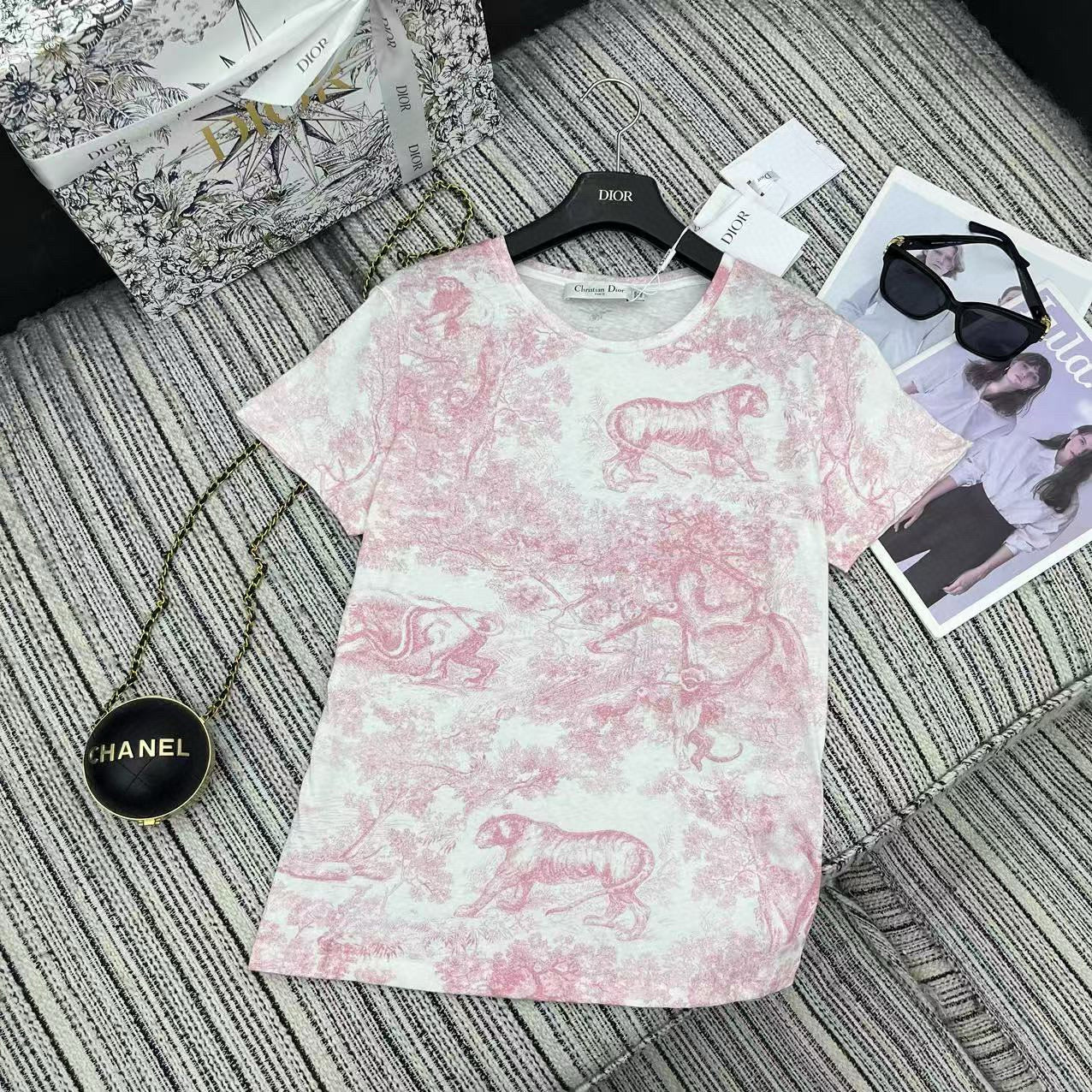 Dior T-shirt