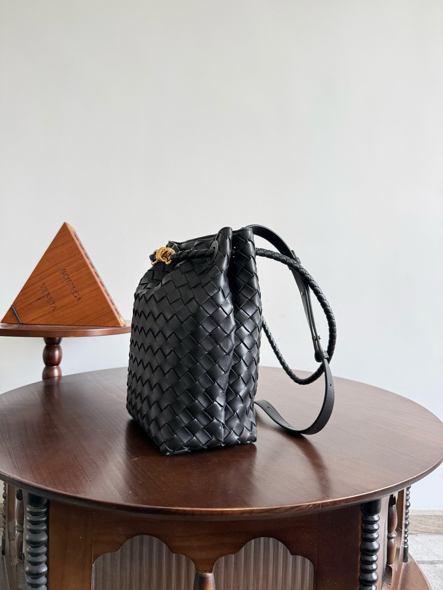 Bottega Veneta Andiamo Bucket