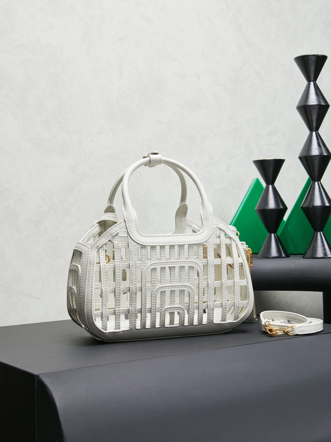Miu Miu Basket Bag 24x12.5x9cm