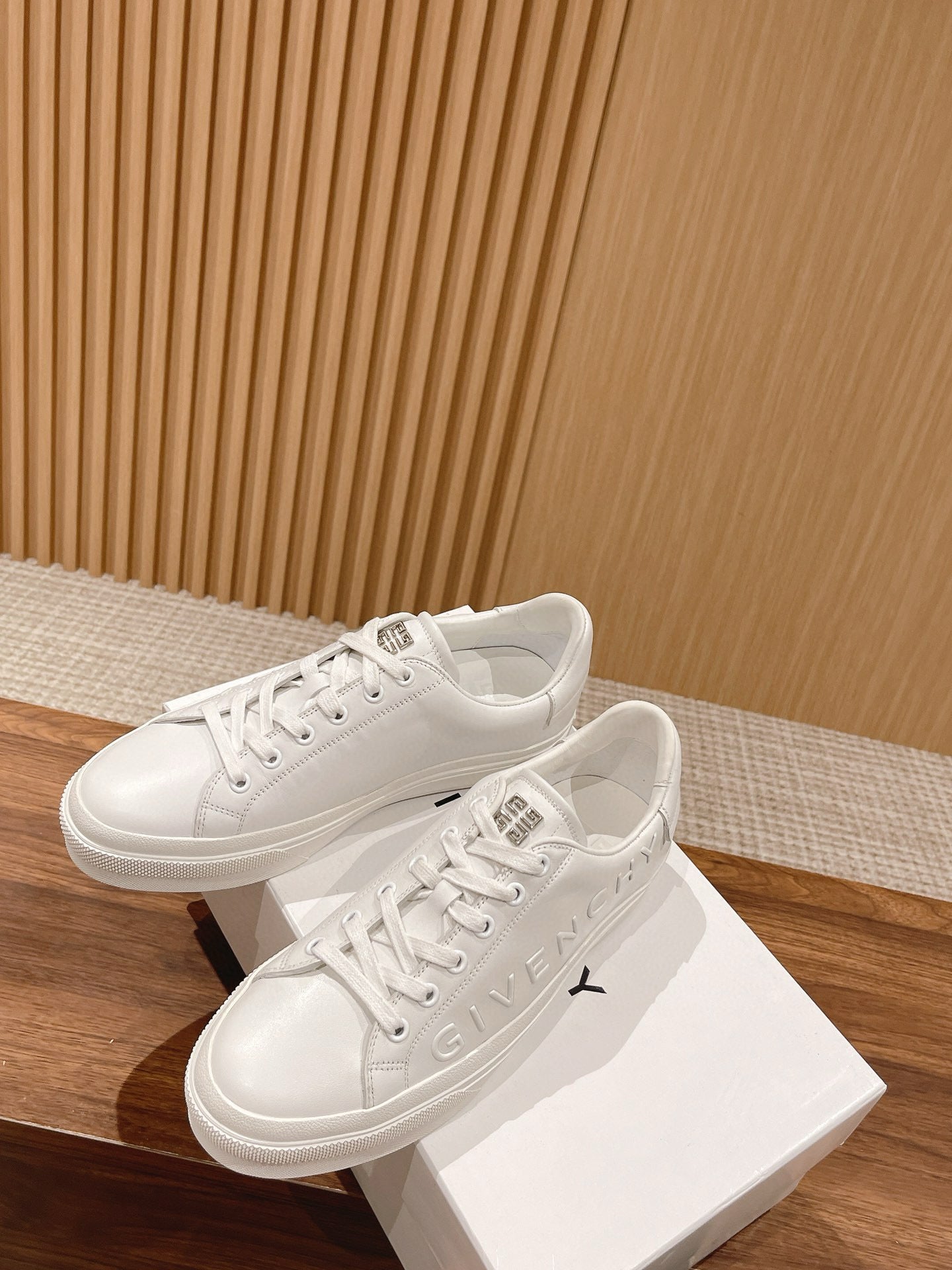 Givenchy Sneakers
