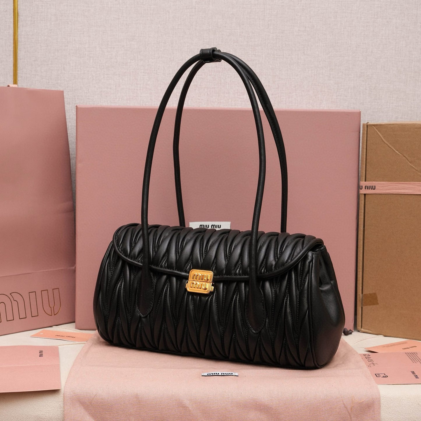 Miu Miu Shoulder Bag 28x15x11cm