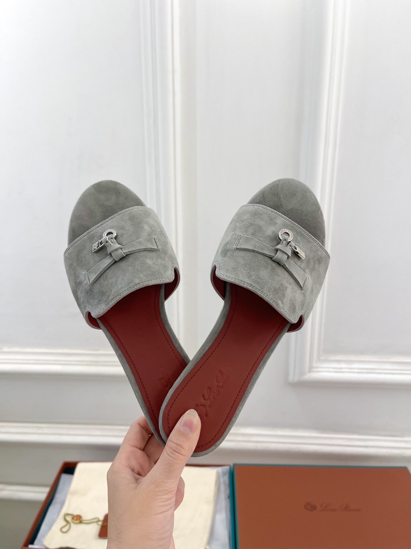 LP Sandals