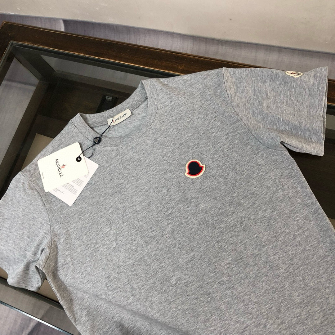 Moncler T-shirt