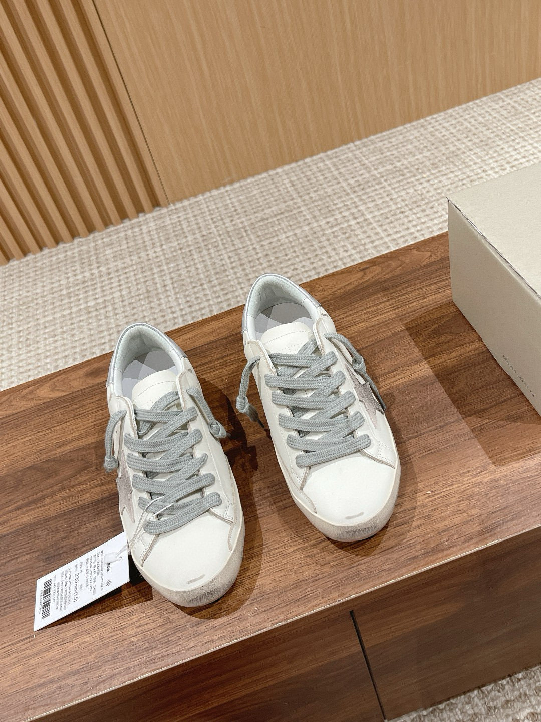 Golden Goose Sneaker