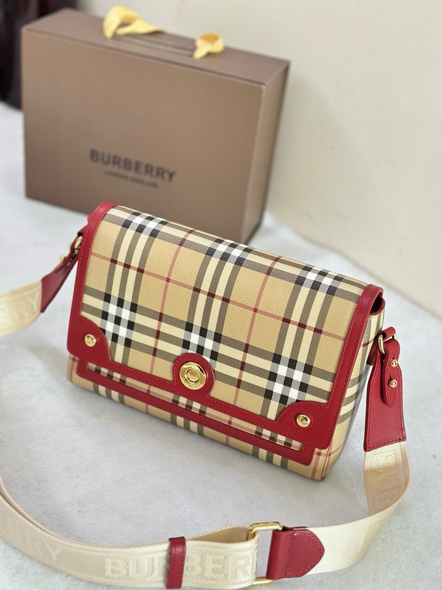 BBR Beige Note Bag