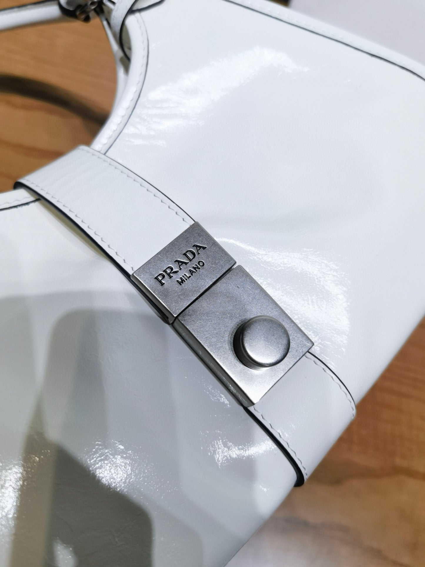 Prada Handbag 42x28x20cm