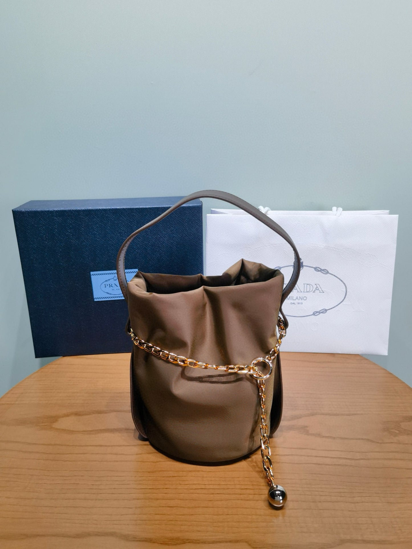 PD Petit Sac Noir Bucket Bag