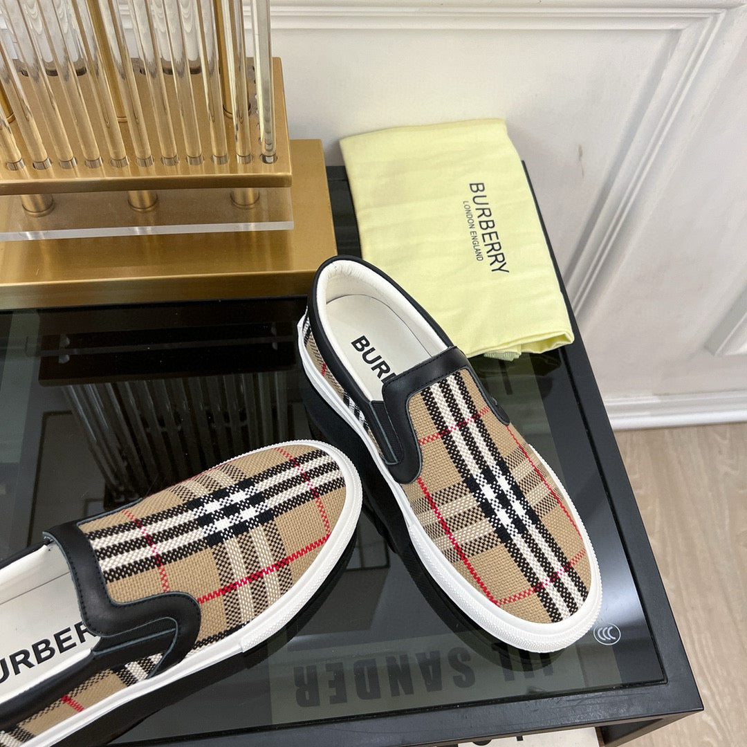 Burberry Sneakers