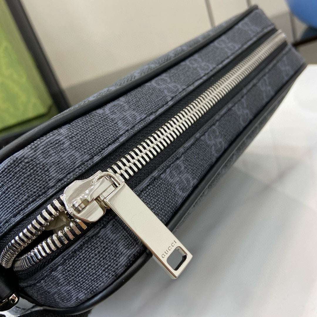 GC Messenger Bag Man