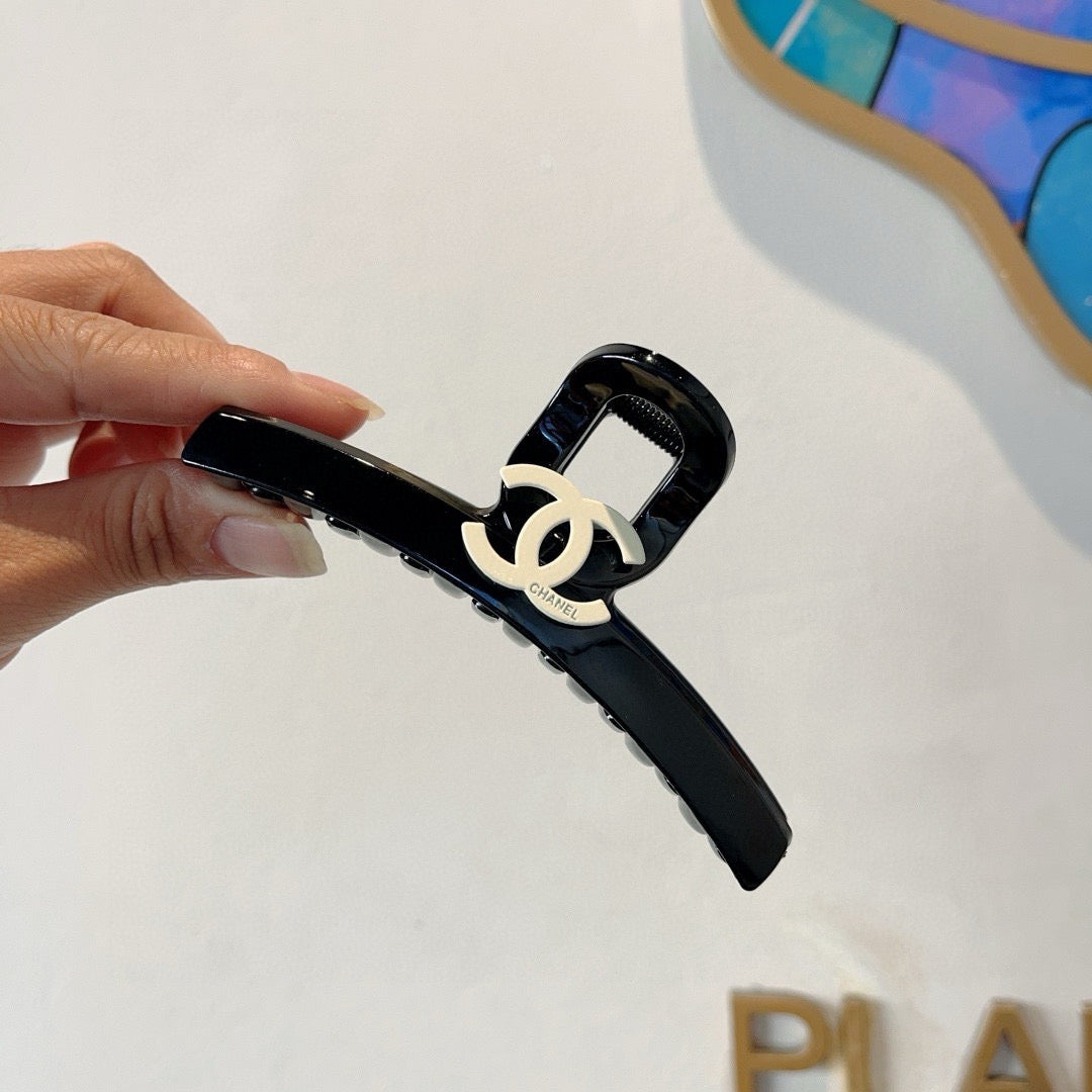Chanel Hairpin