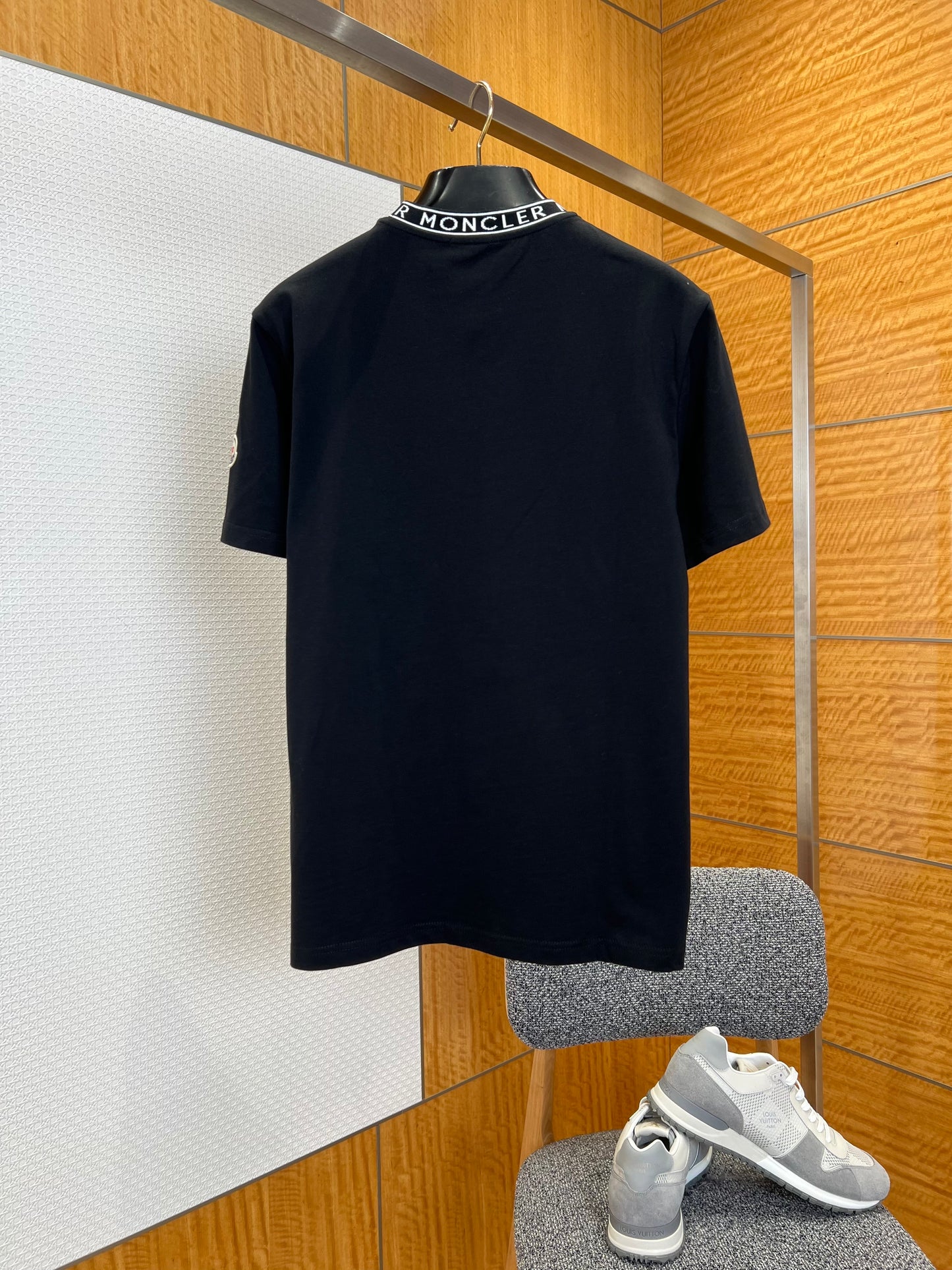 Moncler T-shirt