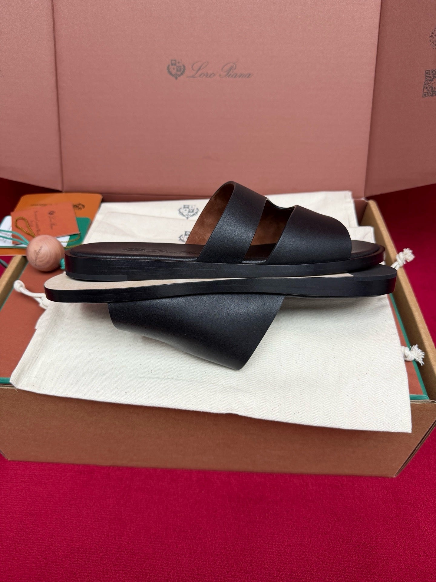 LP Sandal