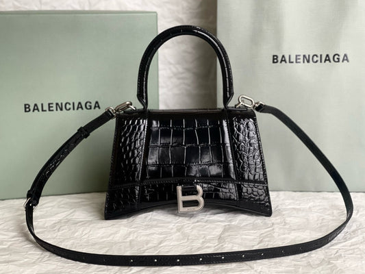 BLCG Hourglass Crocodile Top-handle Handbag
(23x10x24cm)