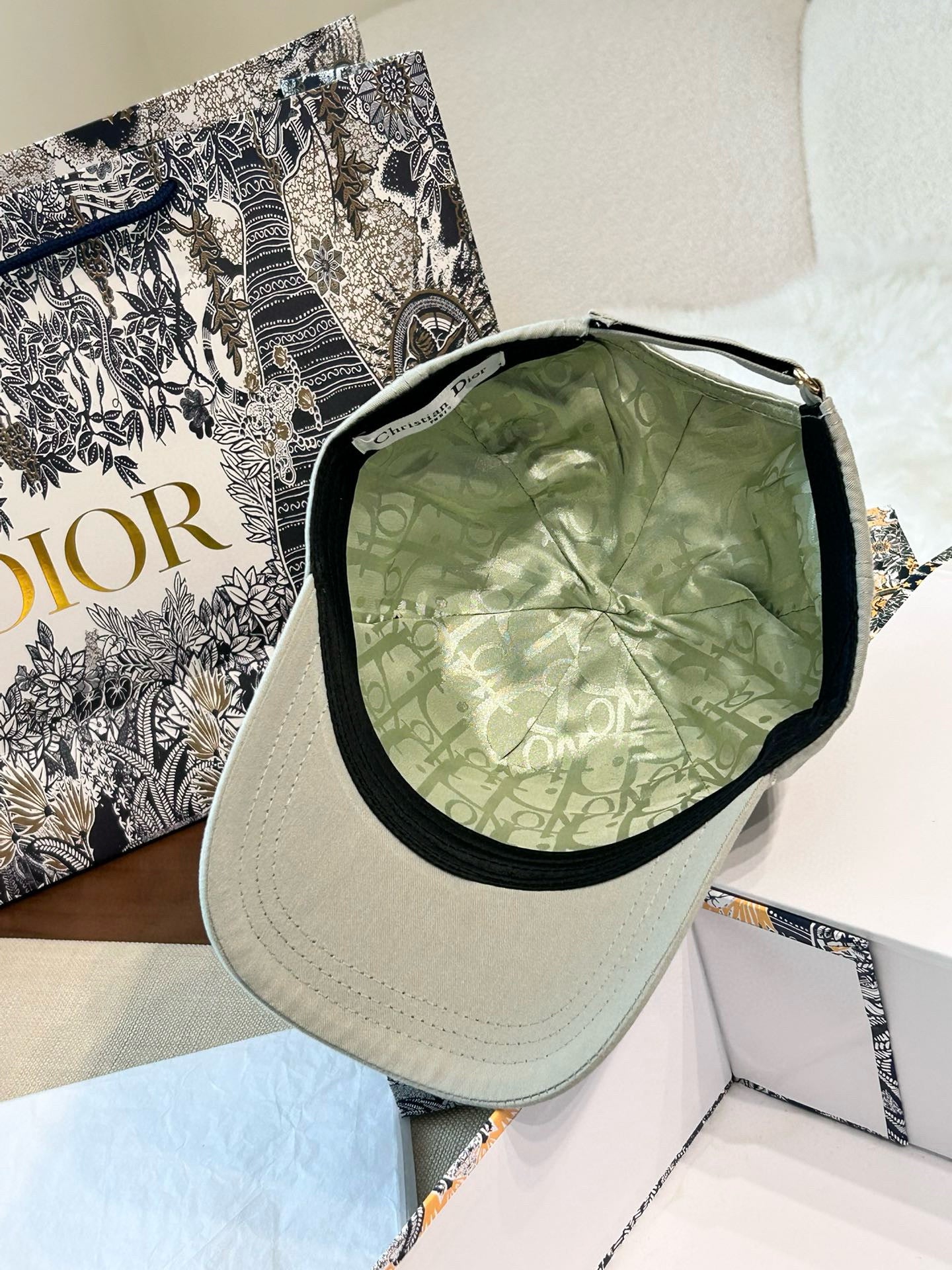 Dior Cap
