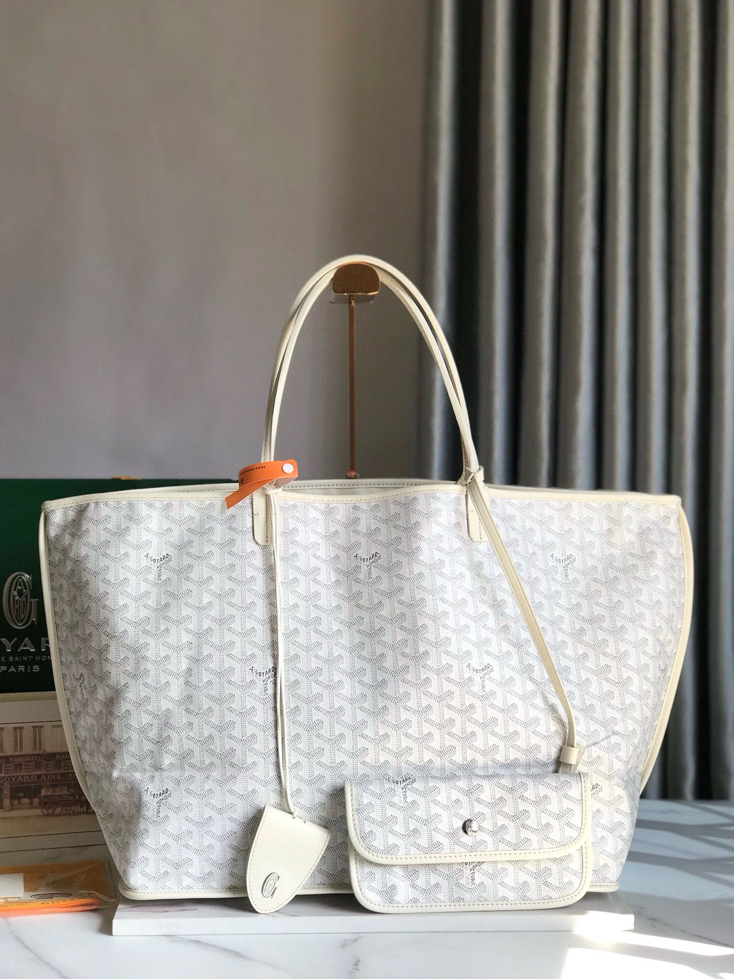 GOYARD REVERSIBLE ANJOU 39*32*19