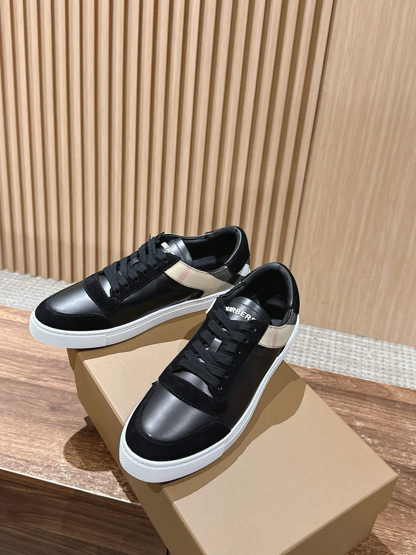 Burberry Sneakers