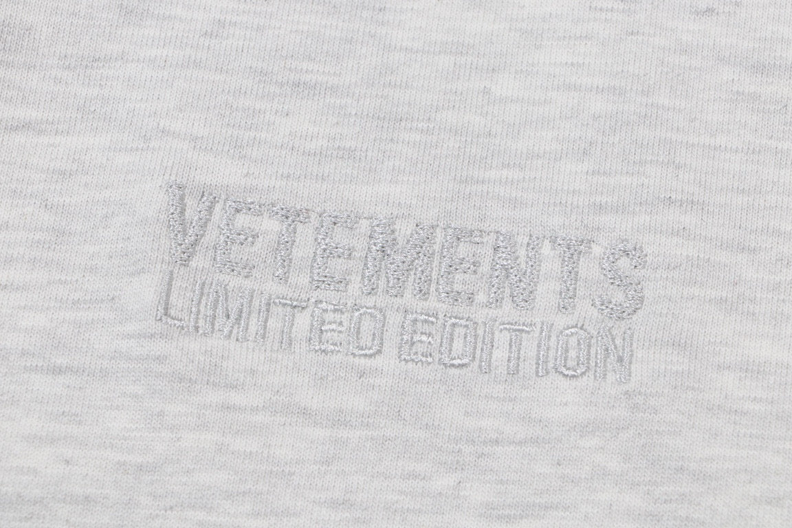 Vetements T-Shirt