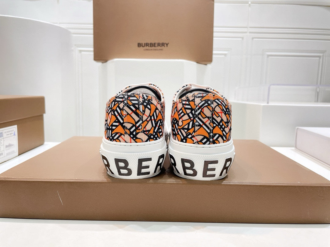 Burberry Sneakers