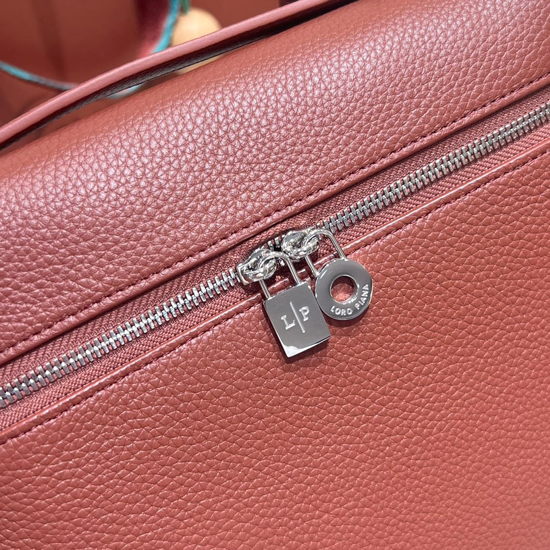LP Extra Pocket L23.5 Backpack