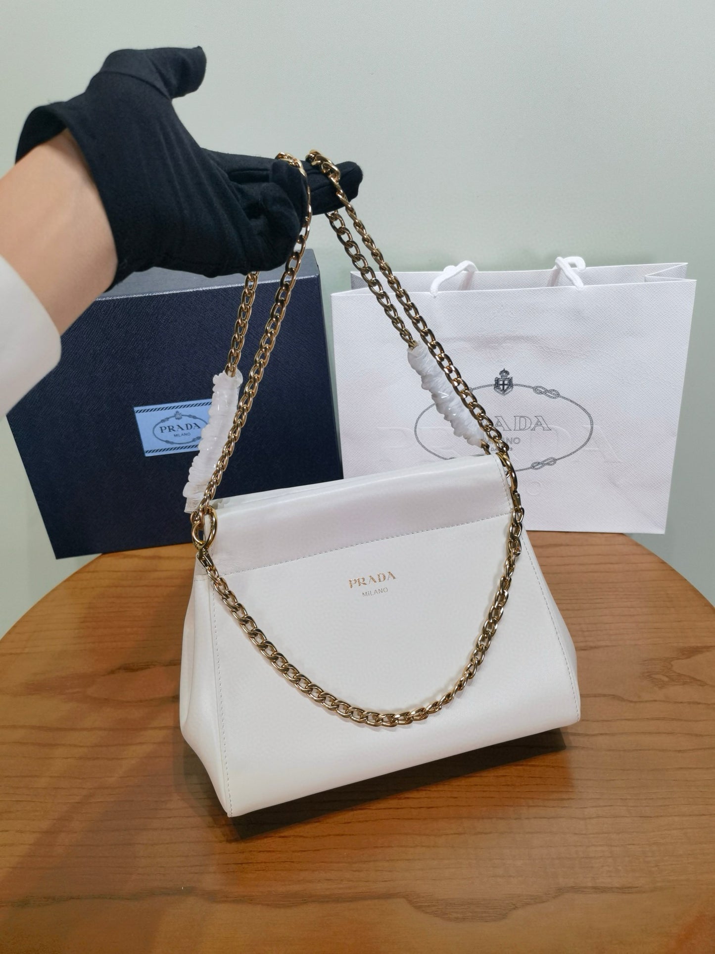 PD Enchaine Cross Body Bag